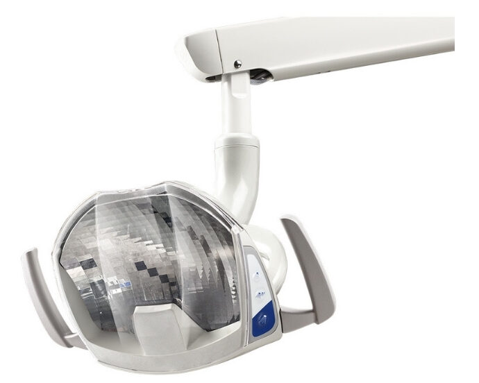 Đèn khám đa góc trên ghế nha khoa RUNTour Maple 42D